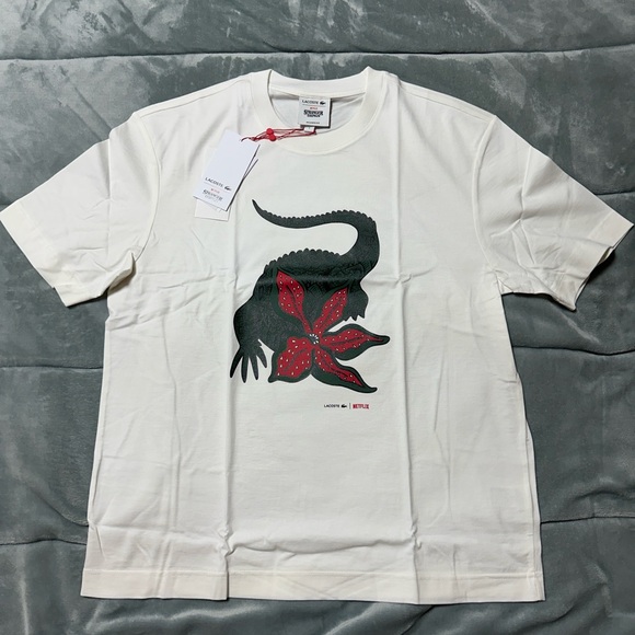 NWT LACOSTE x STRANGER THINGS MENS NETFLIX TSHIRT SIZE XL 6 FR CREAM TH8462